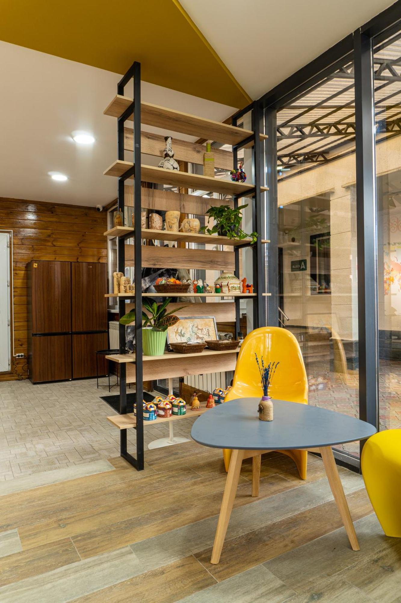 People Hostel & Coworking Biškek Exteriér fotografie
